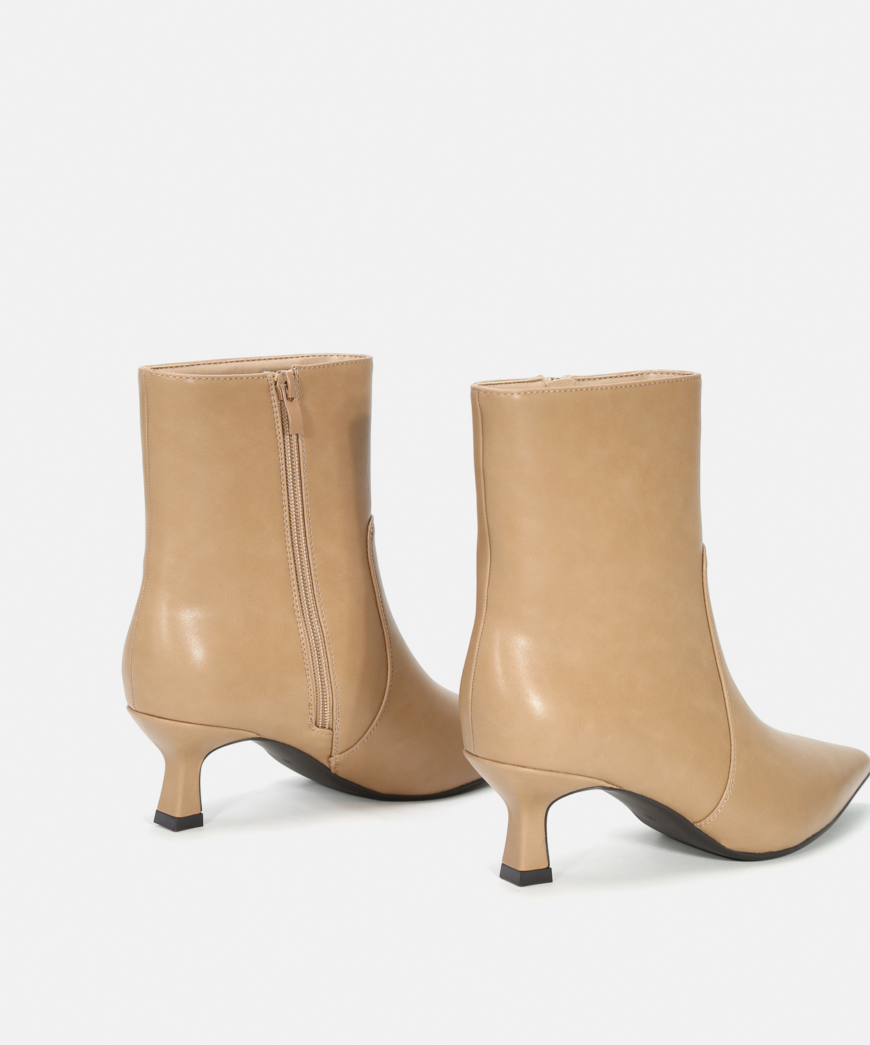 Botines tacón kitten image number null